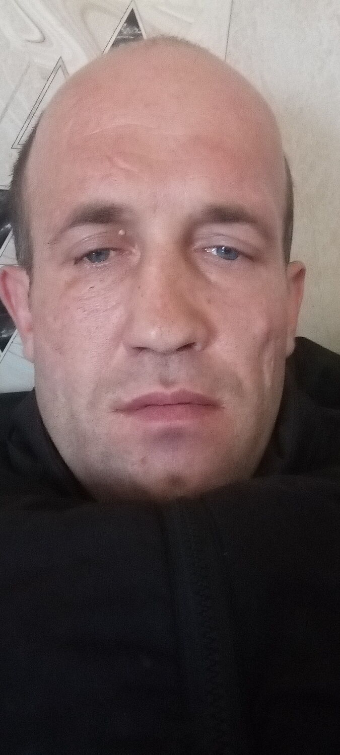  46846830  , 35 ,    