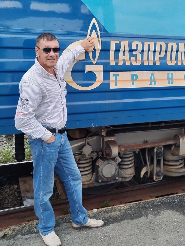  44585090  Sergey, 58 ,    