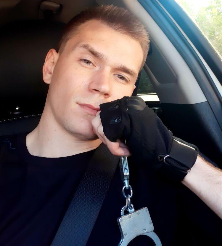  31732440  , 32 ,    