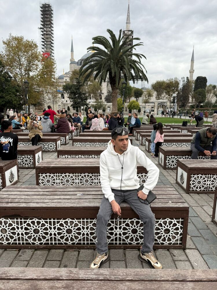  54519740  Amin, 38 ,    