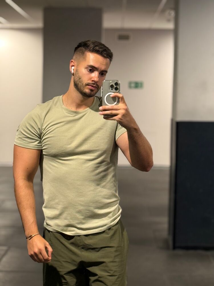  54711920  , 37 ,    -