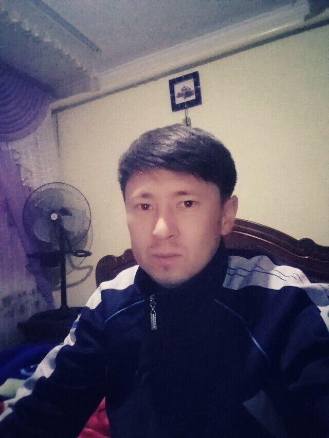  25604660  Umar, 35 ,    