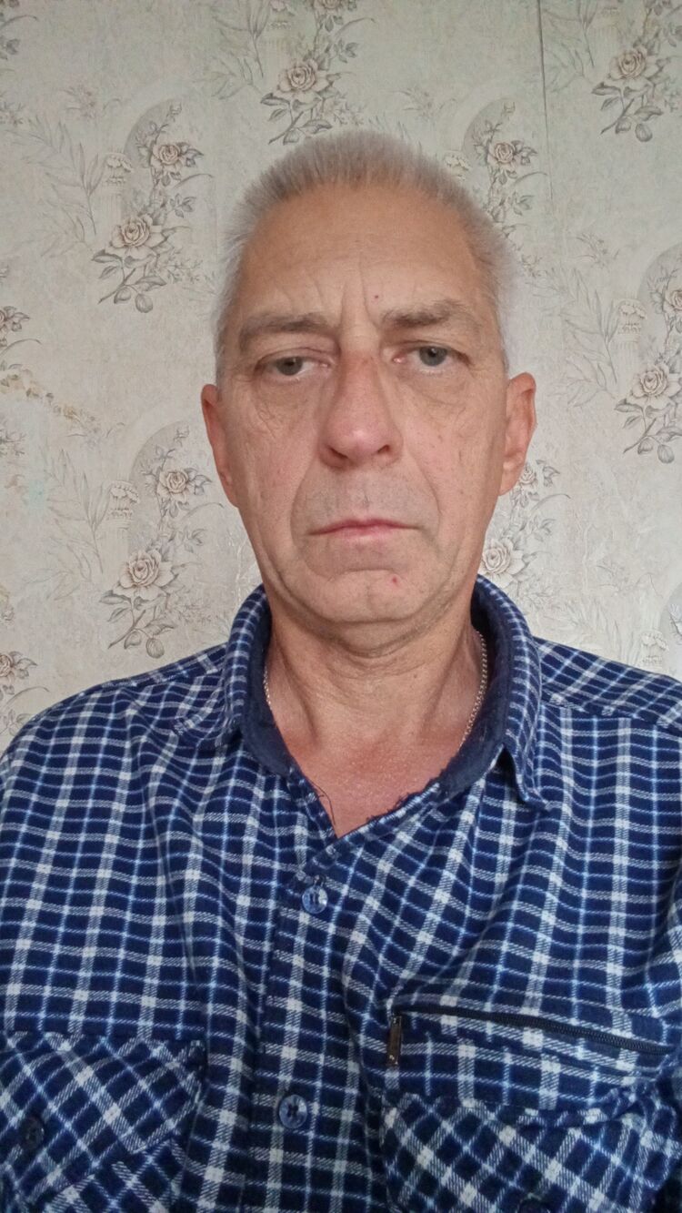 46767530  , 52 ,    
