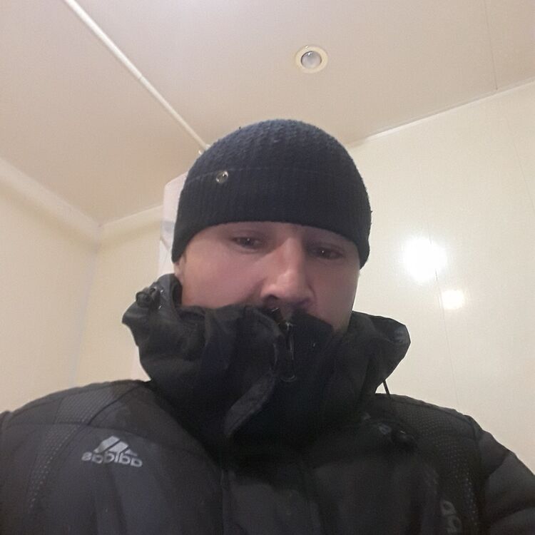  ,   Alek, 35 ,   ,   