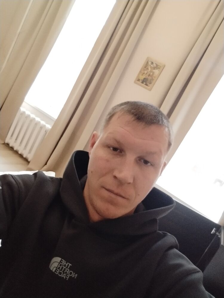  41675340  , 31 ,    