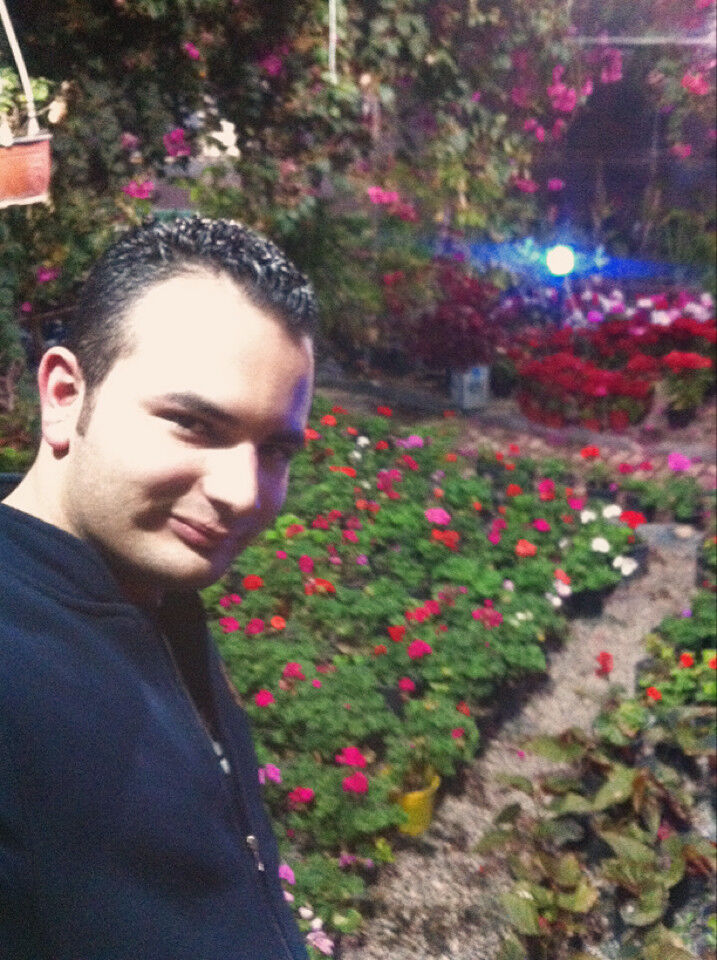  ,   Farzad, 33 ,   ,   , c 