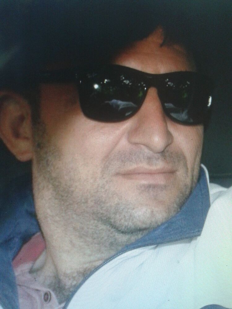  18871460  Raul, 44 ,    