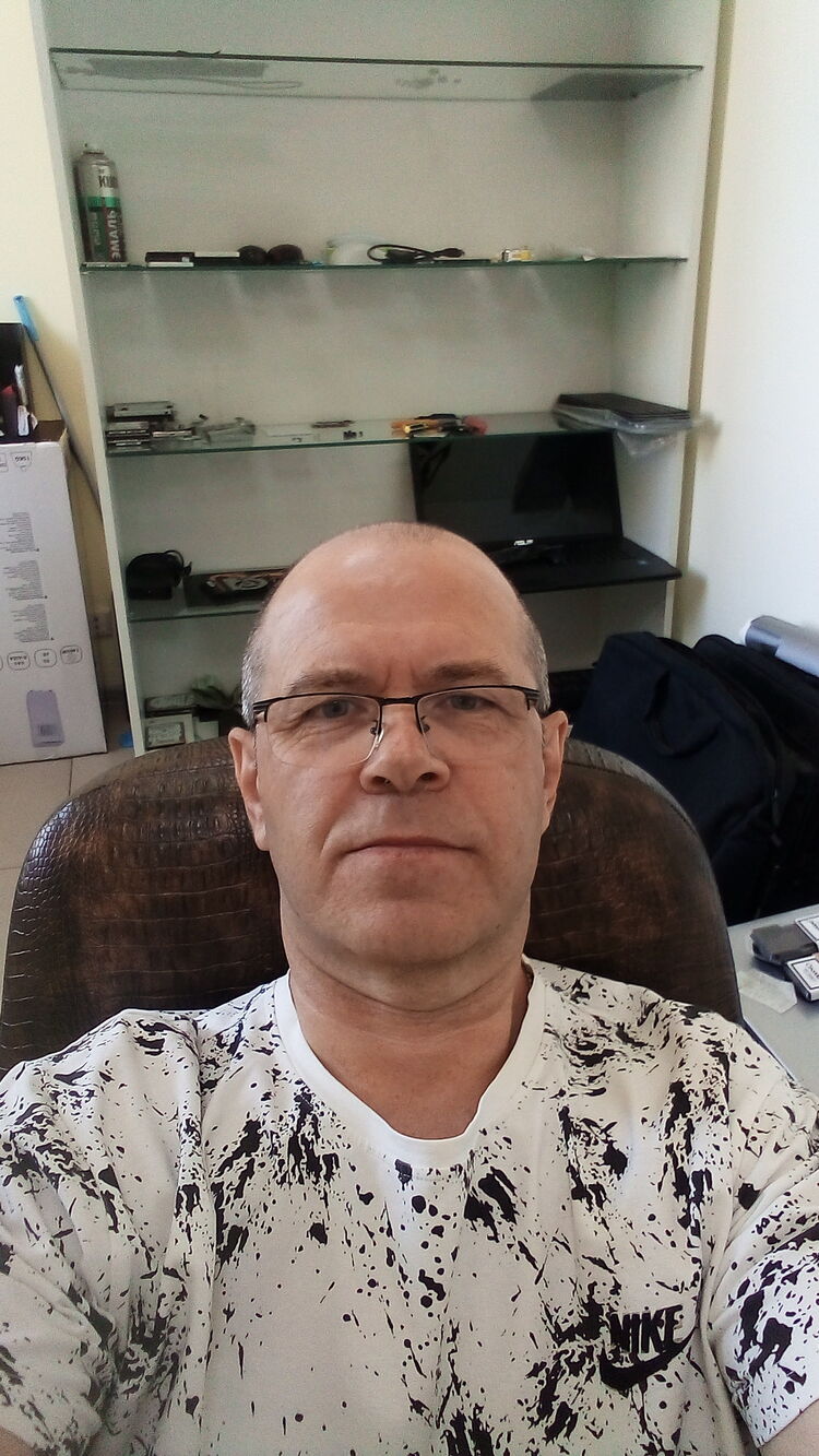  53047830  Valeri, 57 ,    