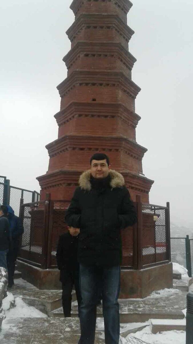  12892150  Abdujon, 40 ,    