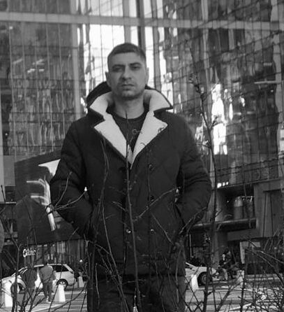  31458670  Sadykov, 39 ,    