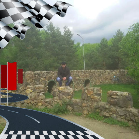  31787400  Anton, 37 ,    