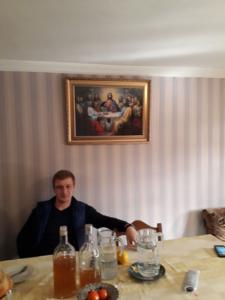  ,   Irakli, 32 ,   ,   , c 