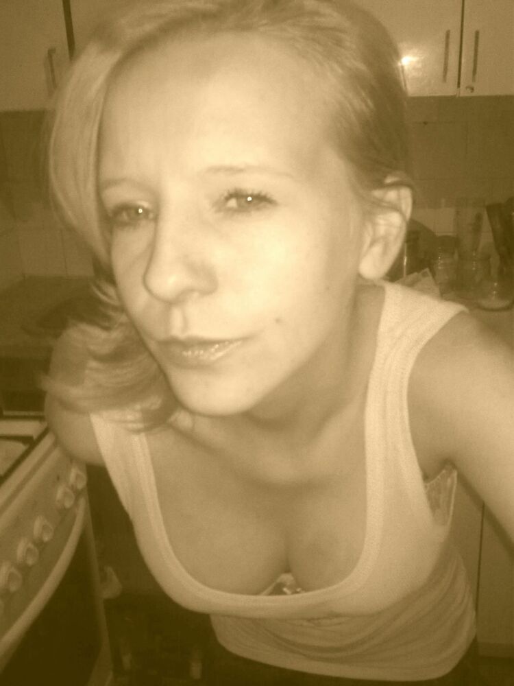  19488240  Tanja, 33 ,    