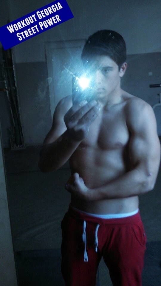  6165470  Vako, 30 ,    