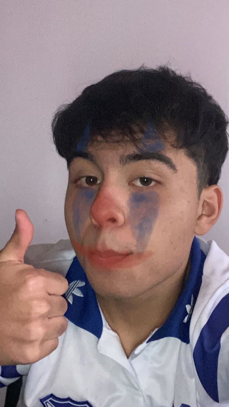  48806840  Juan, 19 ,    -