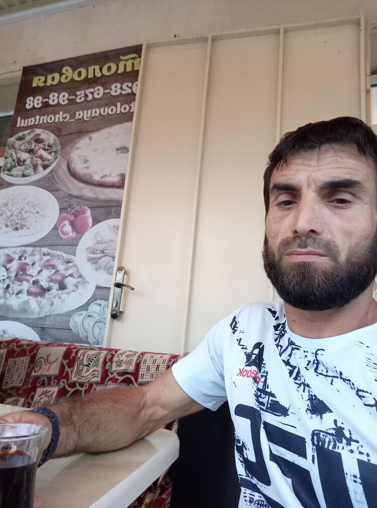  28456240  , 39 ,    