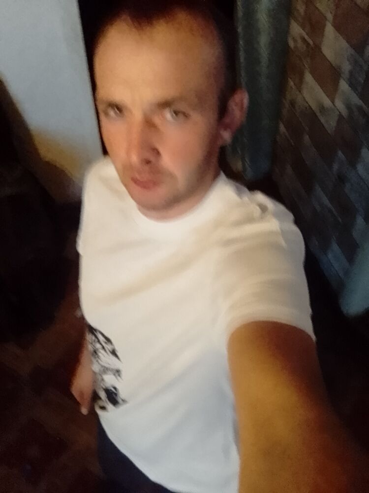  32143830  , 31 ,    