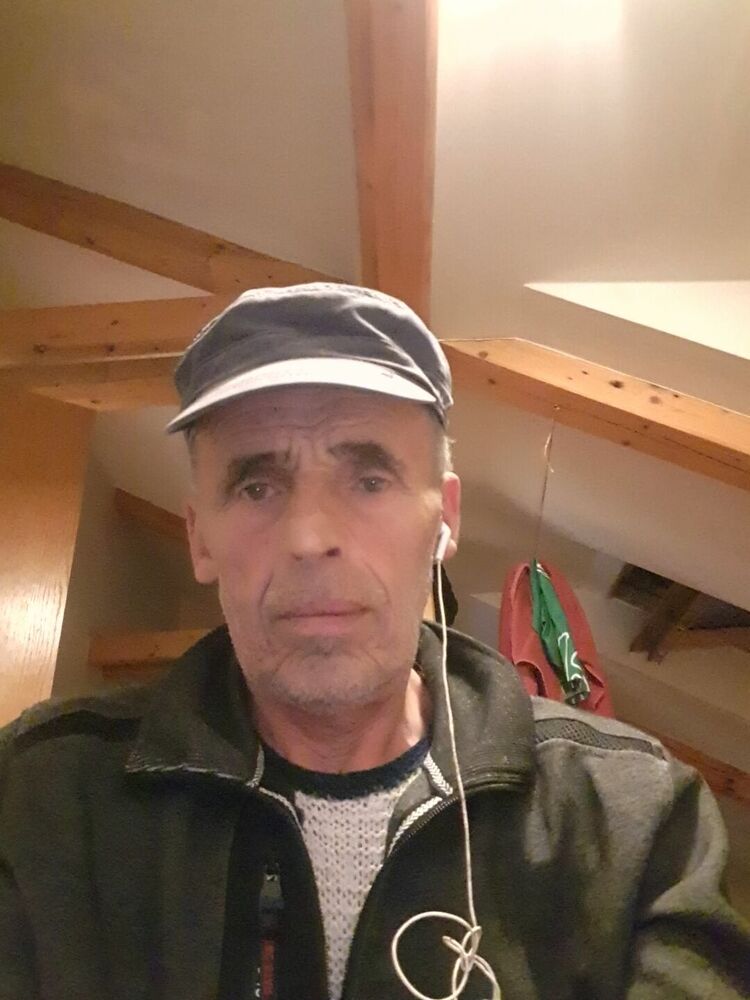  23873770  Vladi, 66 ,    