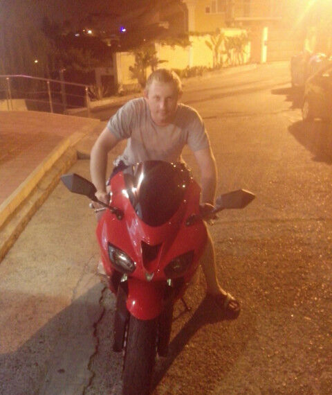  18355880  Bogdan, 37 ,    