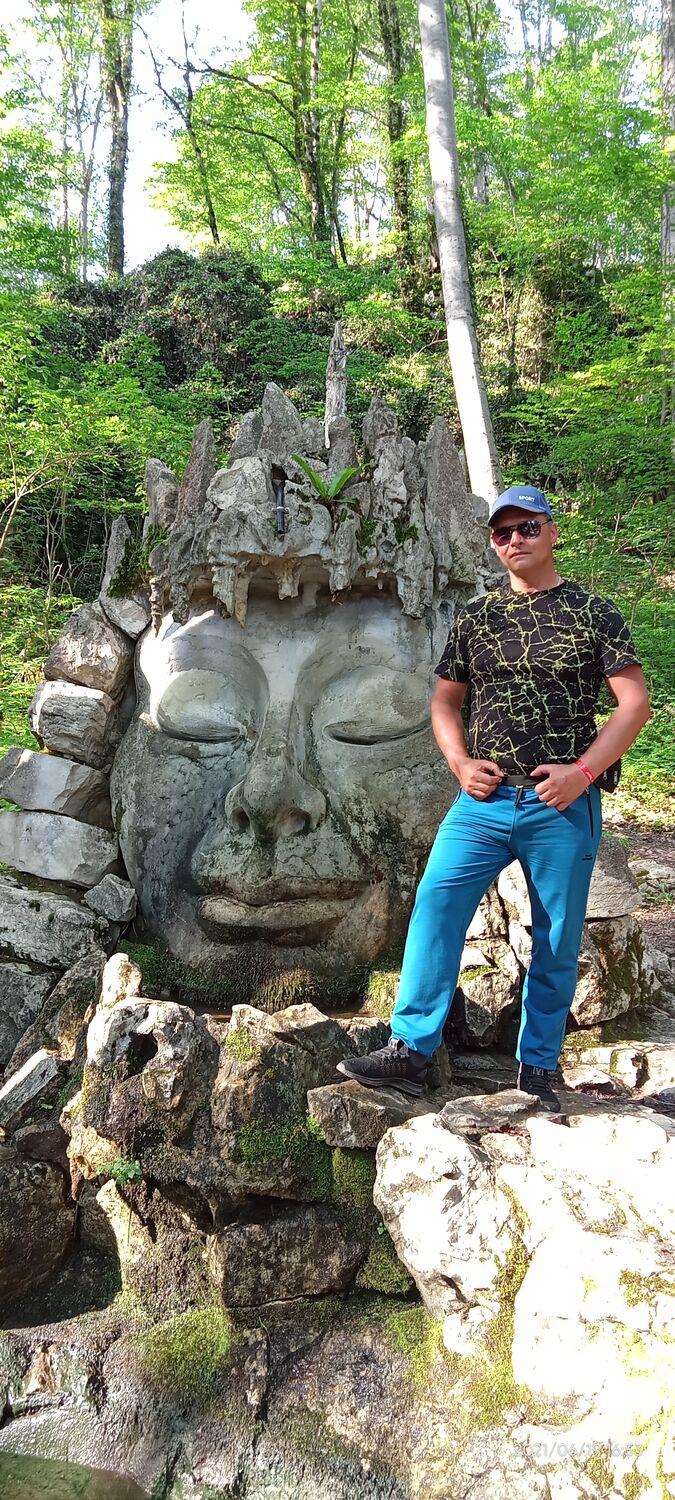  ,   Ivan, 48 ,     , c 