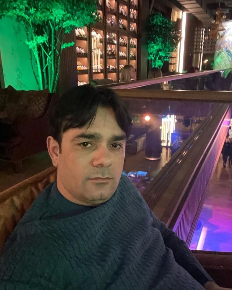  ,   Emir, 36 ,   ,   