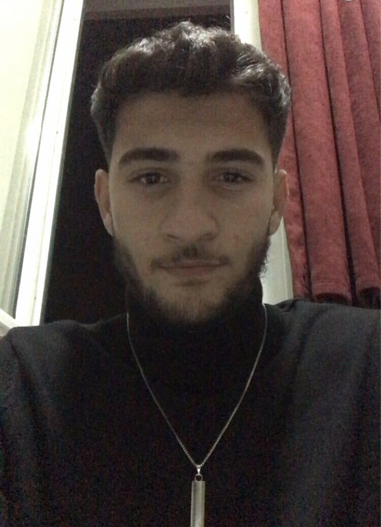  41403840  Salih, 22 ,    Frankfurt Am Main