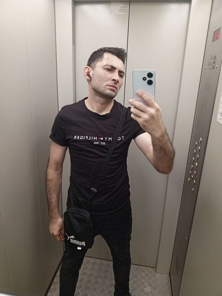  52982660  , 30 ,    