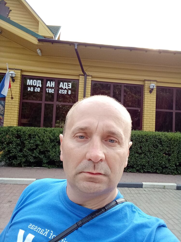  52030840  , 44 ,    