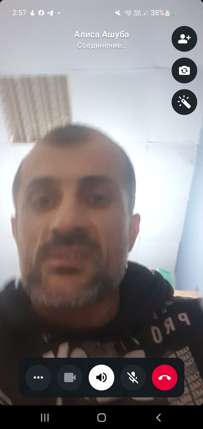  ,   Malxaz, 37 ,   ,   