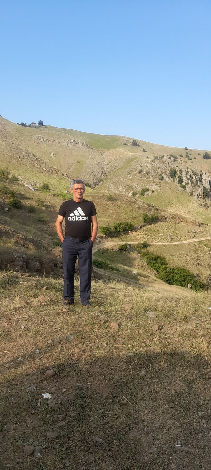  43652160  Ilham, 58 ,    
