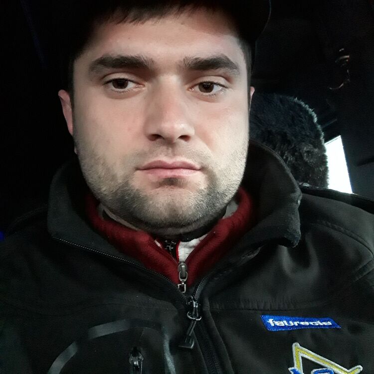  14301020  Alex, 40 ,    