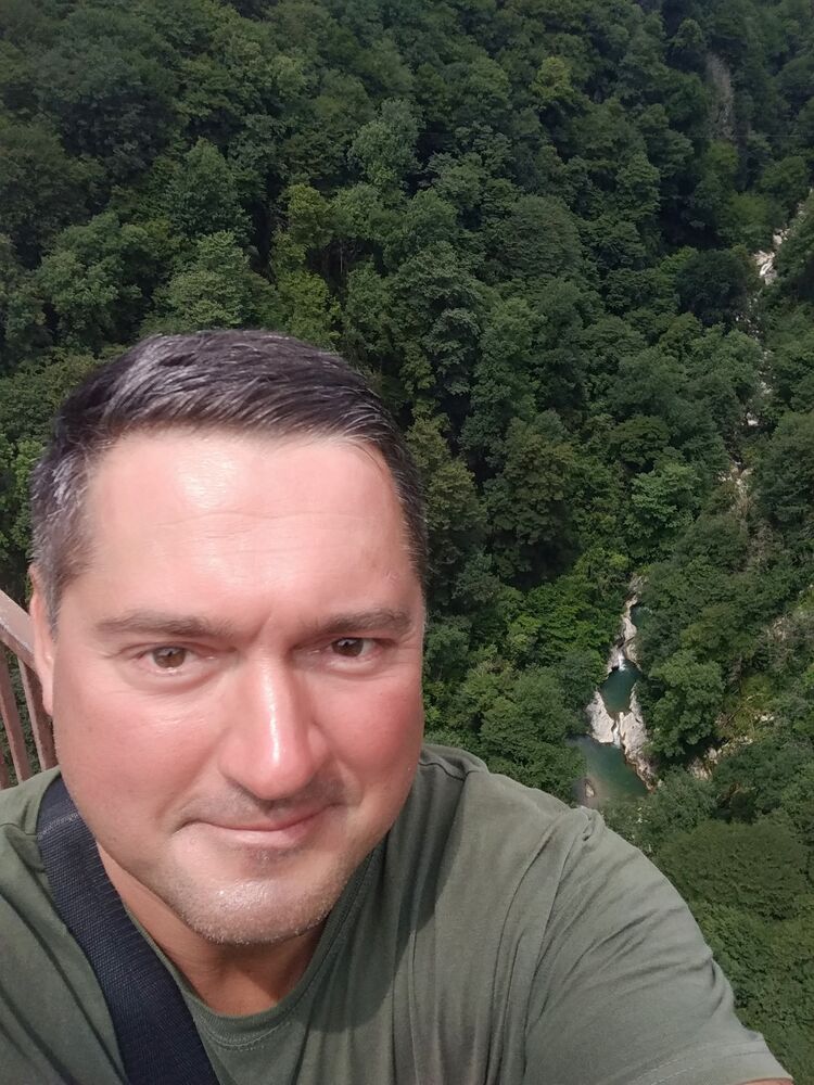  ,   Serge, 48 ,   ,   , c 