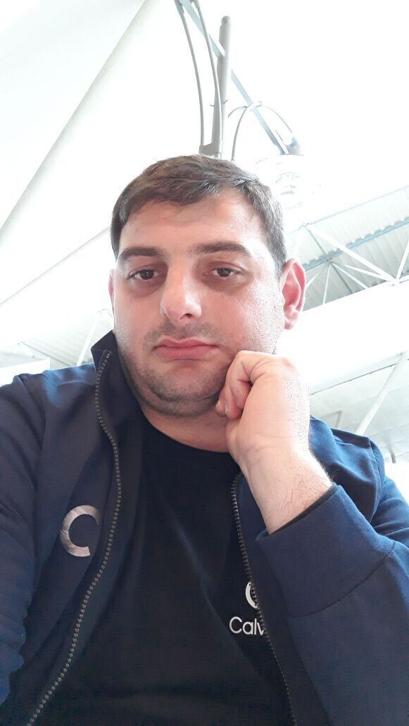  20493630  Giorgi, 40 ,    