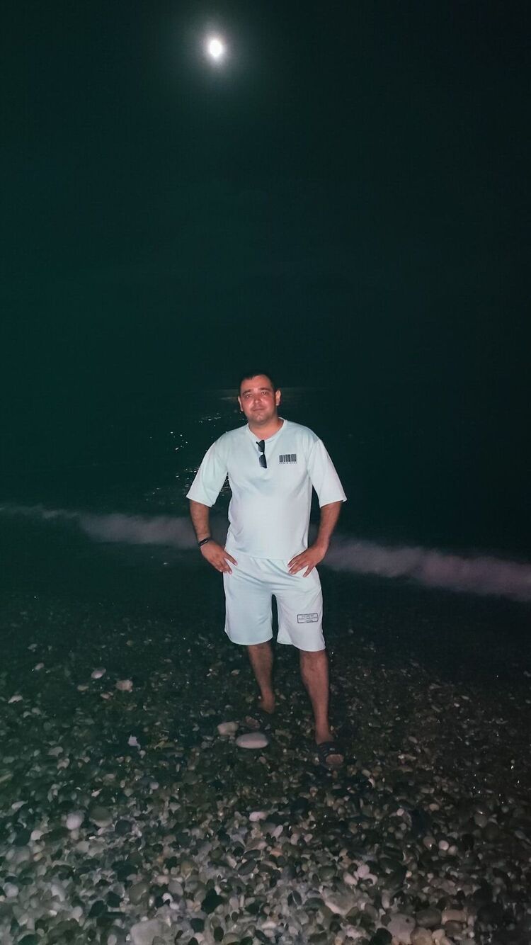   ,   Artur, 32 ,   ,   , c , 