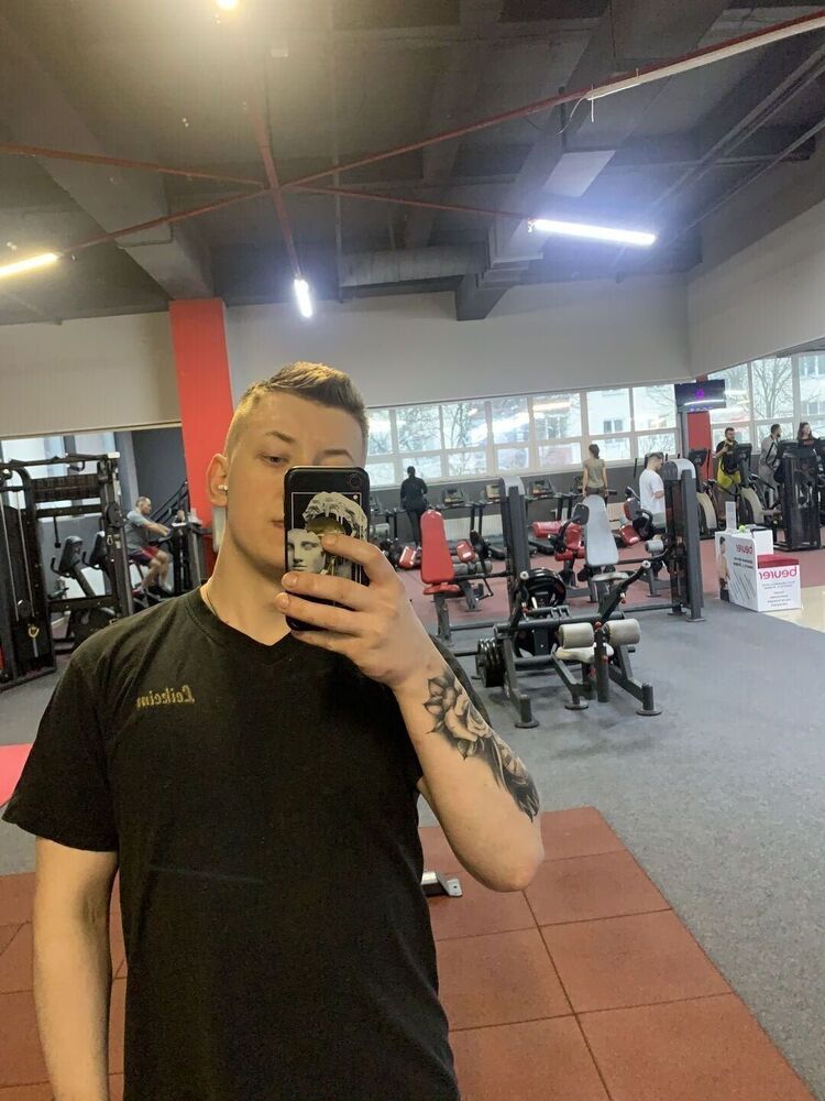  31702180  , 27 ,    