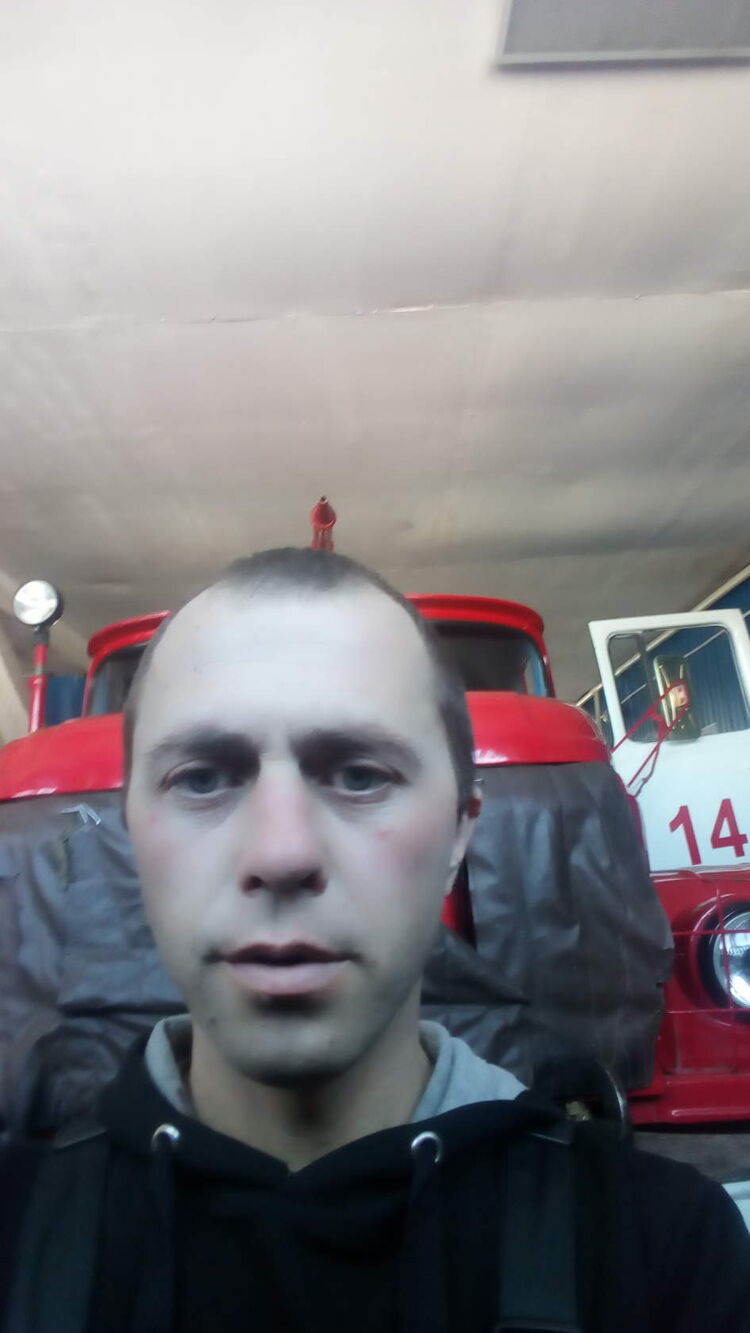  32632680  PAVEL, 39 ,    