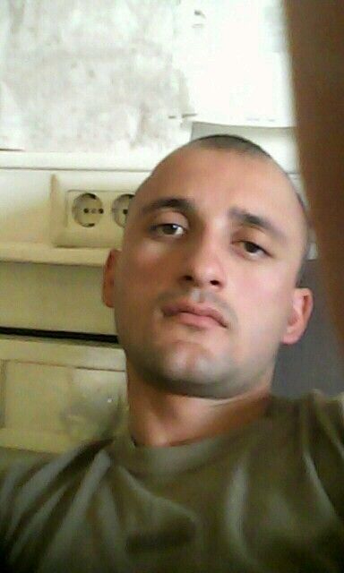  26609260  Armen, 38 ,    