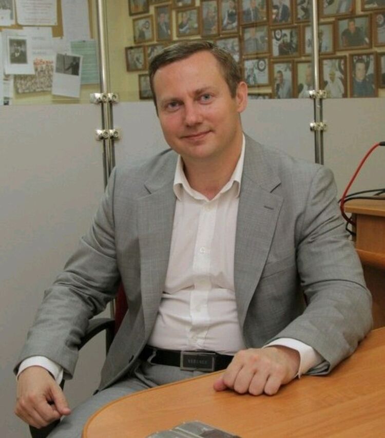  ,   Alex, 46 ,   , 