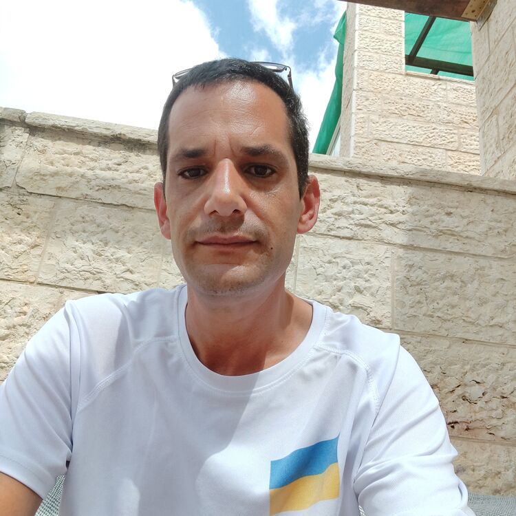  28779870  , 41 ,    