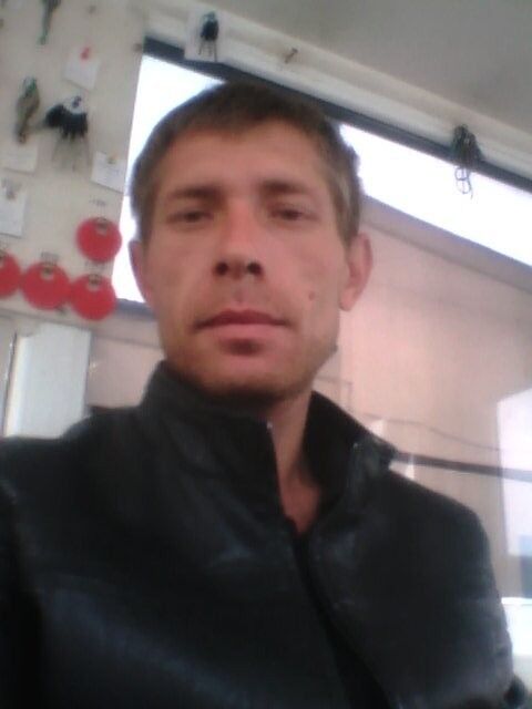  ,   Sergei, 44 ,   
