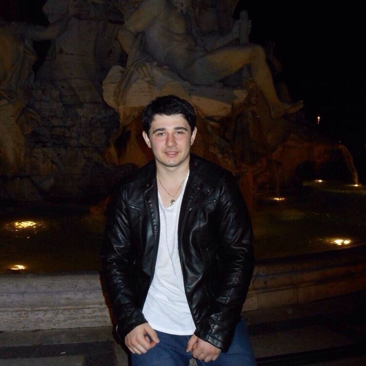  6633840  Tarik, 36 ,    -