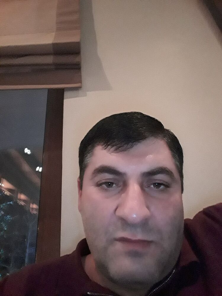  18108580  , 49 ,    
