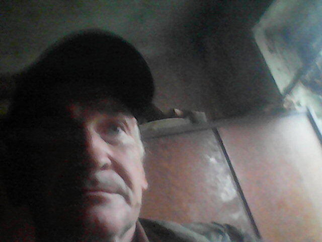  27327030  Vladimir, 60 ,     