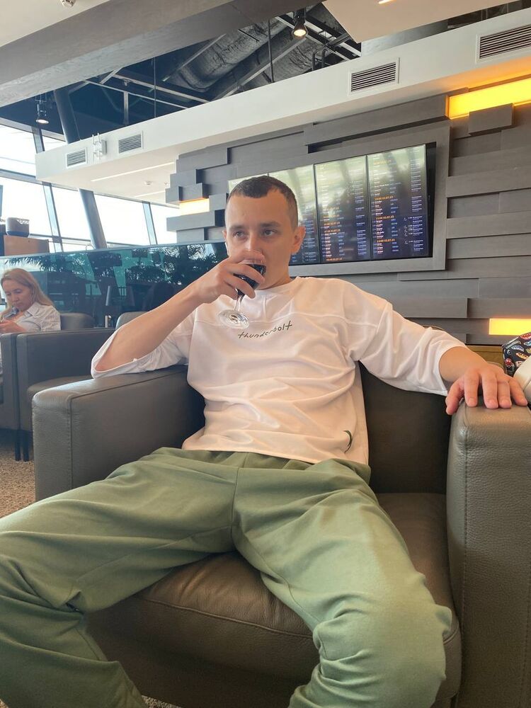 ���� 48903700 ������� �����, 33 ����, ���� ���������� � ������