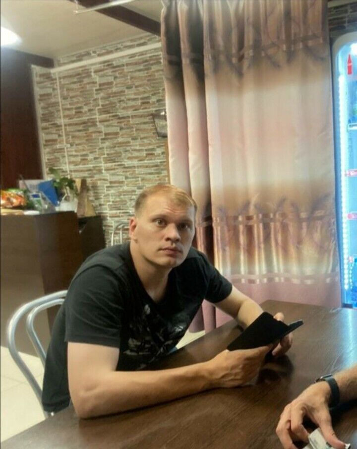  ,   Igor, 34 ,   ,   , c , 