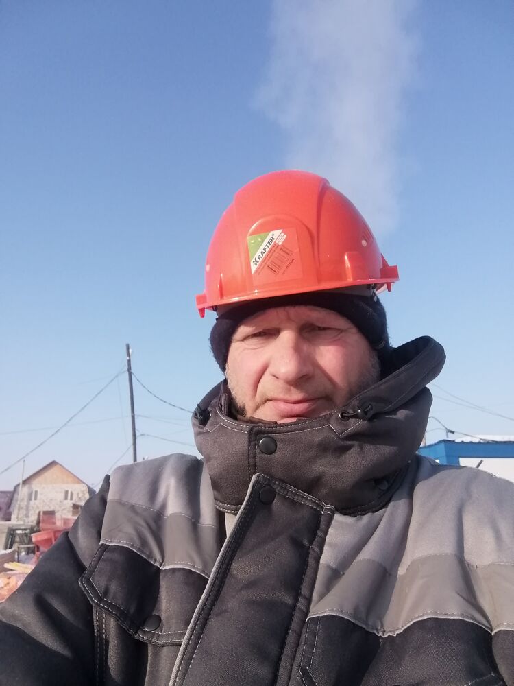  33349640  , 52 ,    