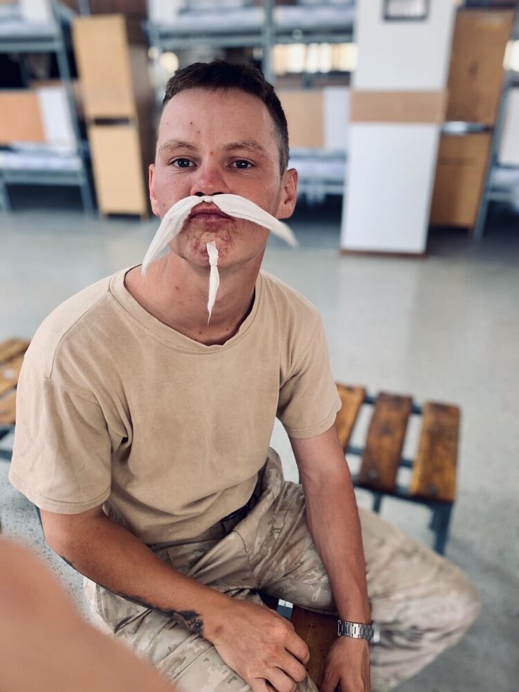  ,   , 28 ,   