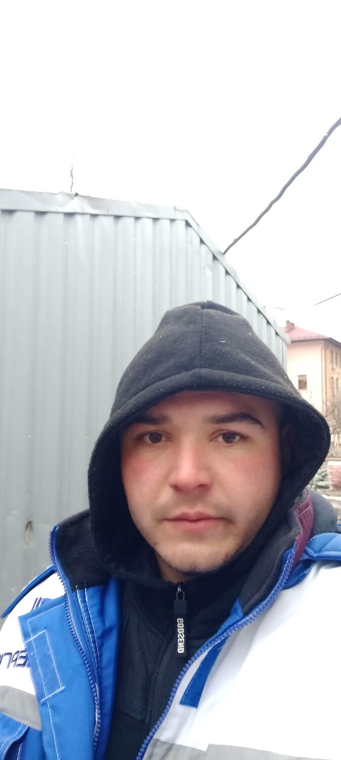  ,   Mikhail, 30 ,   ,   