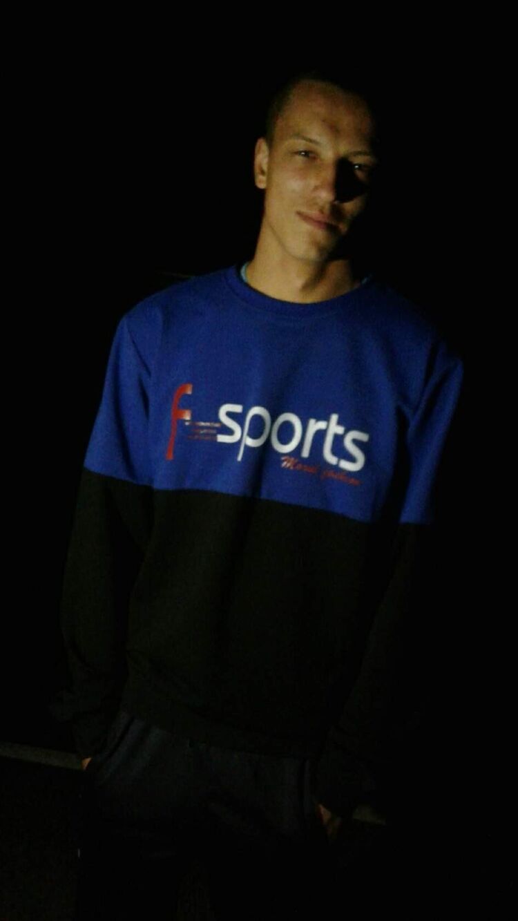  27789390  Nikolay, 23 ,    