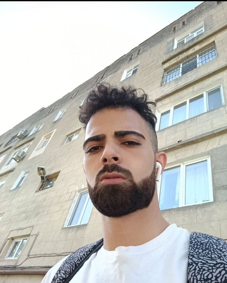  ,   Seymur, 33 ,   ,   , 